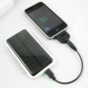 Power Preps solar_iphone_charger
